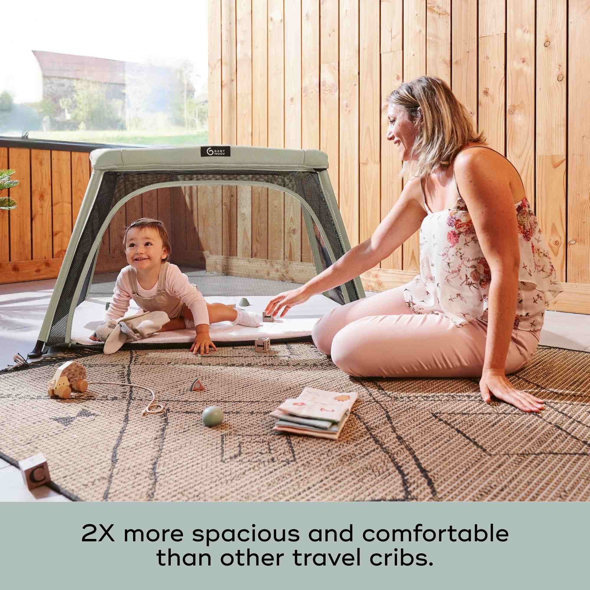 OPEN BOX Moov and Comfy 3-in-1 Travel Crib and Playard - Image 4