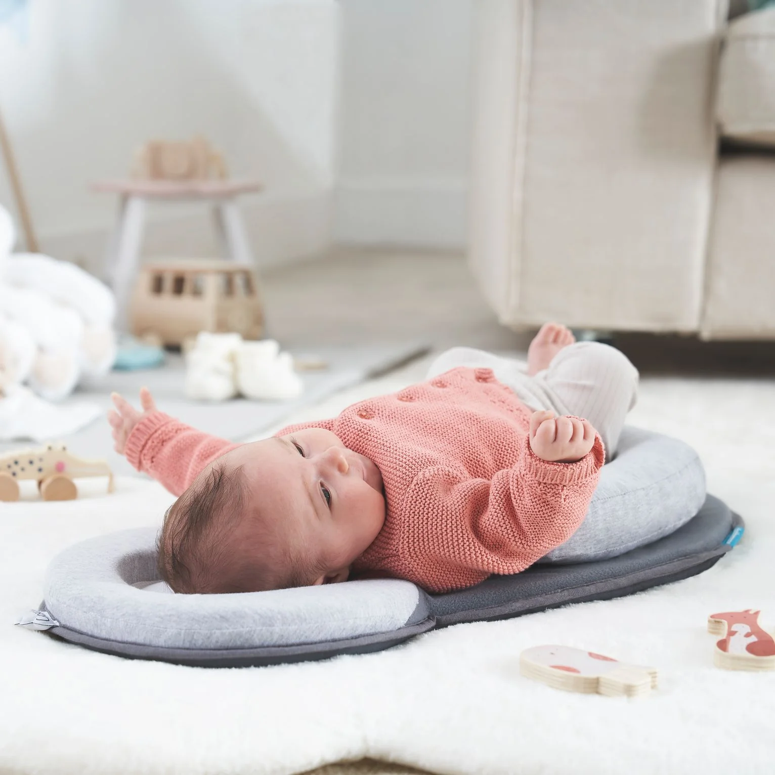 OPEN BOX Socosy Premium Baby Lounger - Image 4